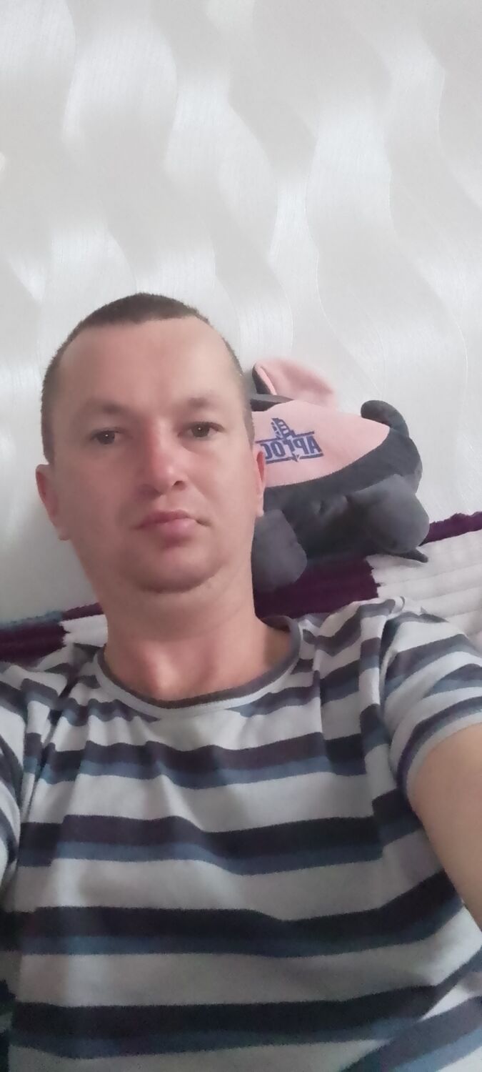  34000093  Artem, 33 ,    