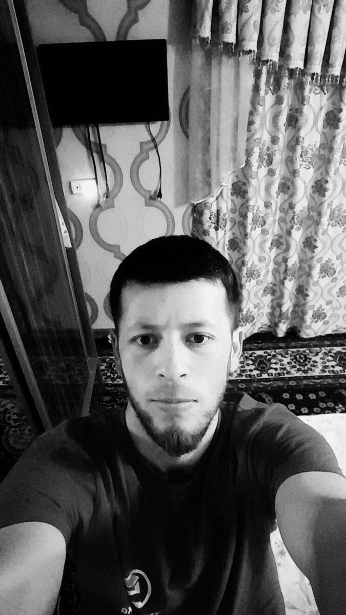  ,   Ali, 32 ,   ,   , c 