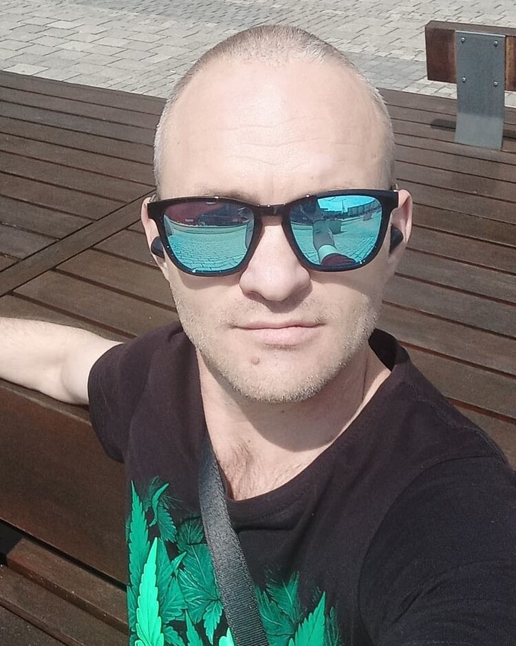  Sulechow,   Vitalii, 44 ,   ,   , 