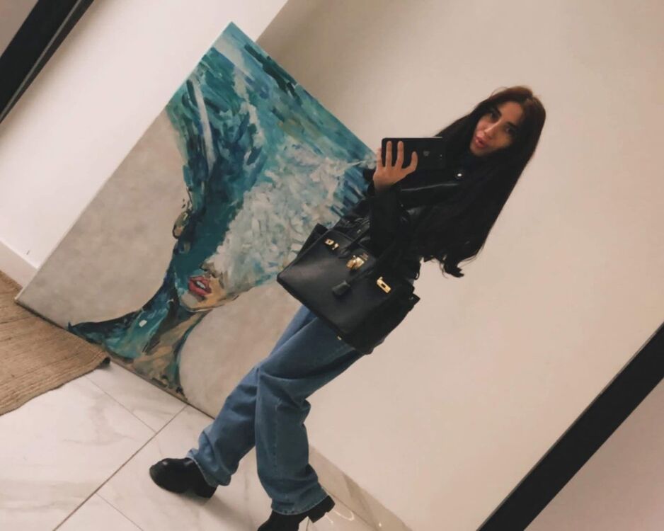  54699213  Murr, 25 ,    