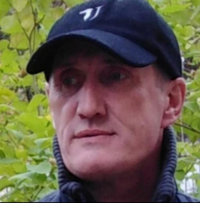  48599263  Roman, 56 ,    Cookham