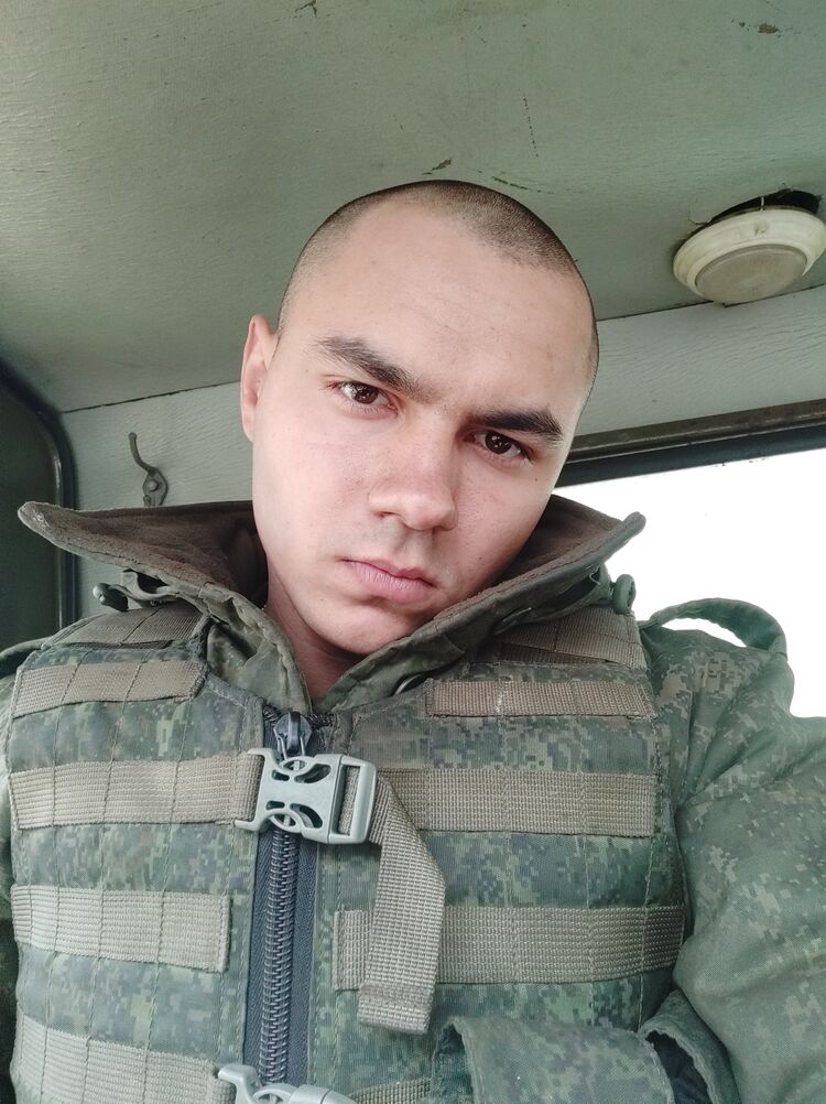  26108533  , 22 ,    