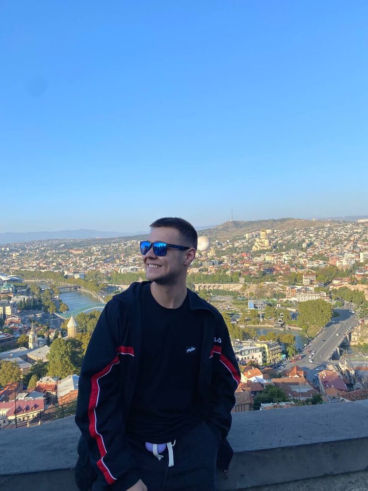  41246053  , 24 ,    -
