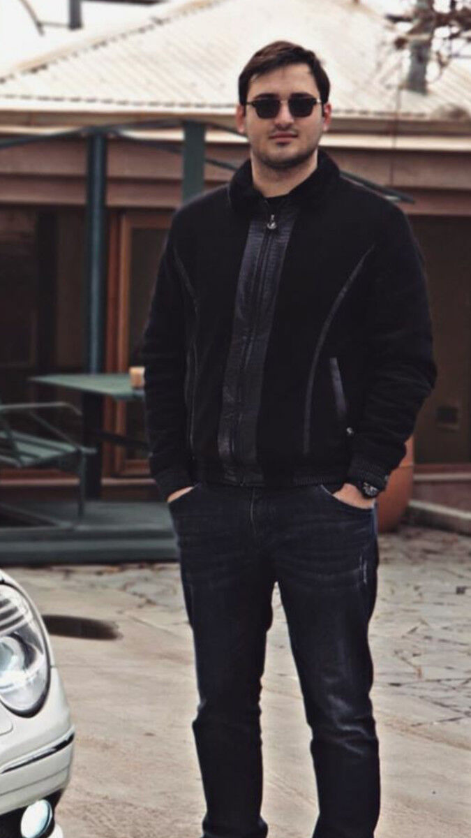  19309523  Davo, 24 ,    