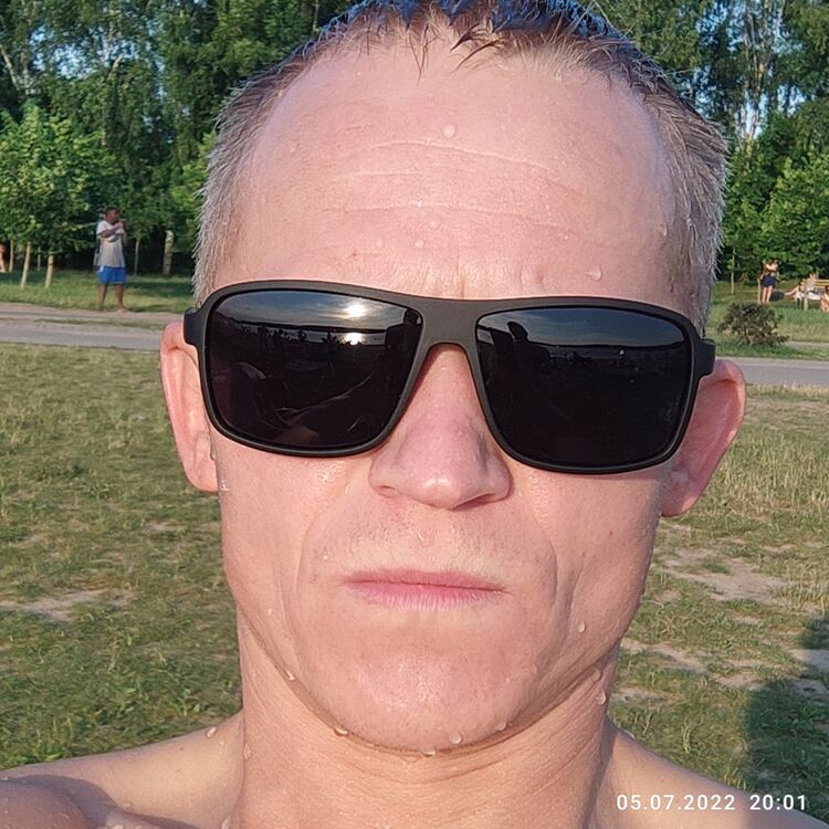  ,   Paul, 39 ,     