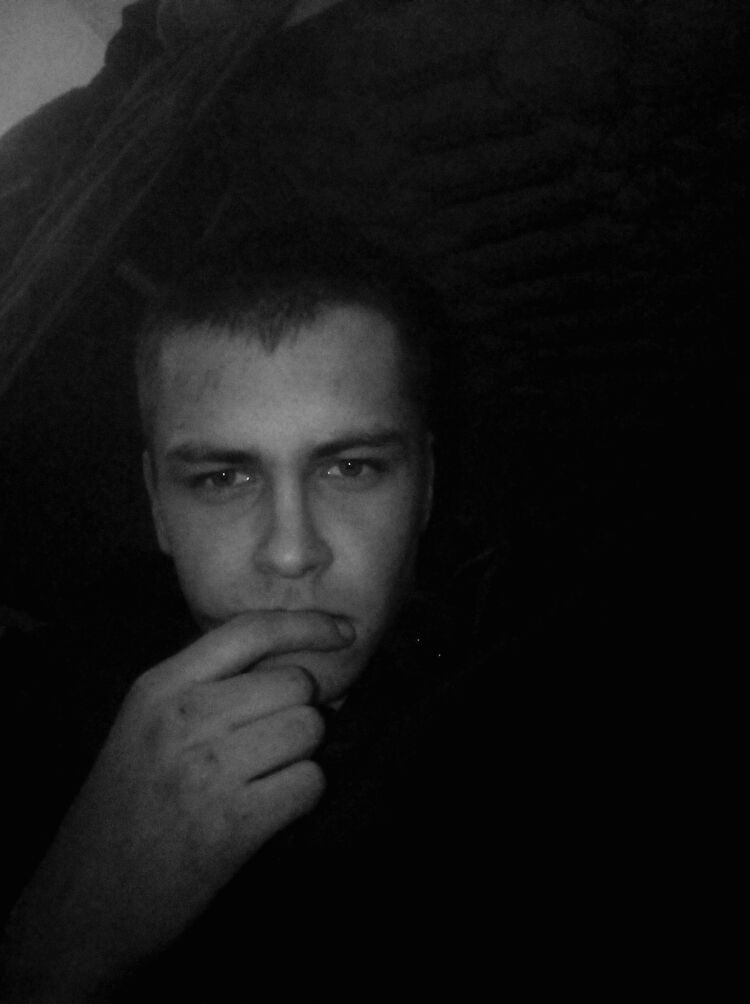  ,   Anton, 22 ,   