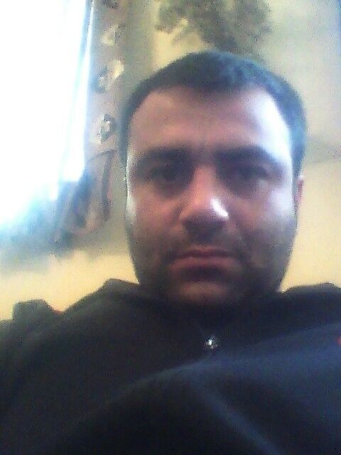  8108353  Armaniblack, 40 ,    