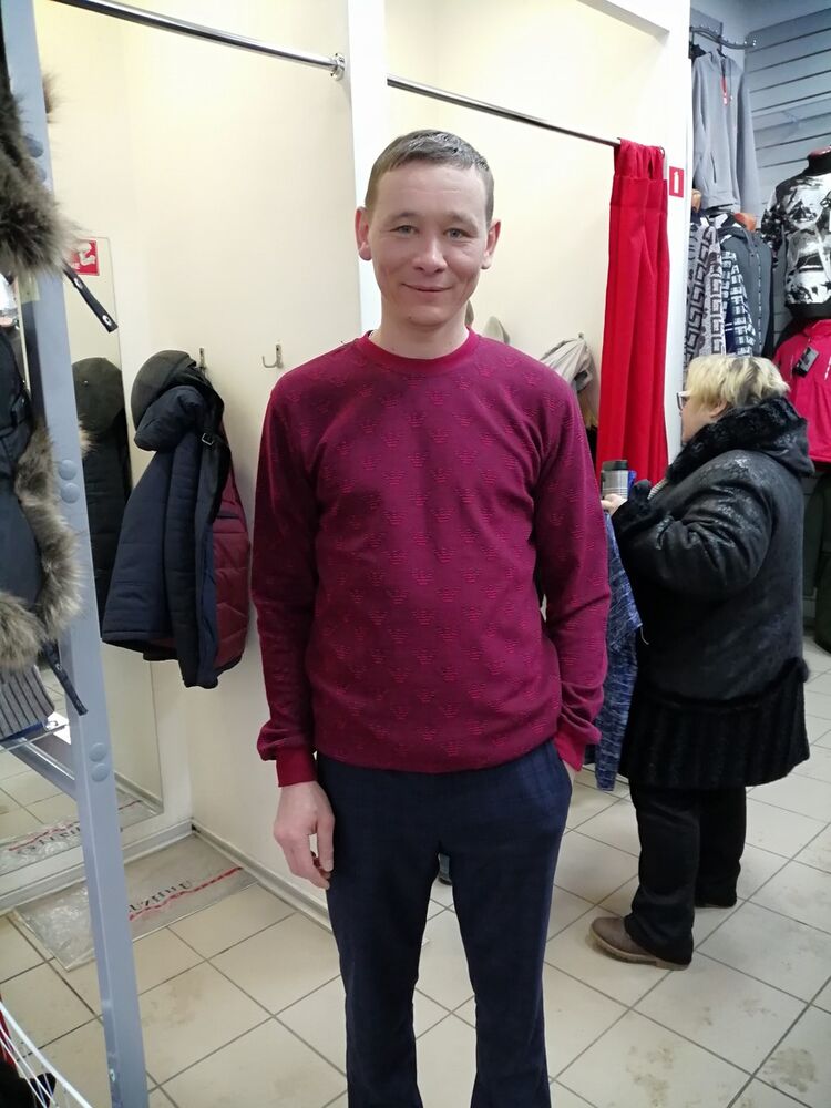  19434153  Andrei, 41 ,     