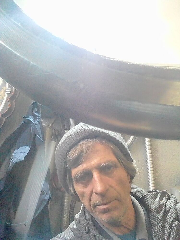  18304963  , 68 ,    