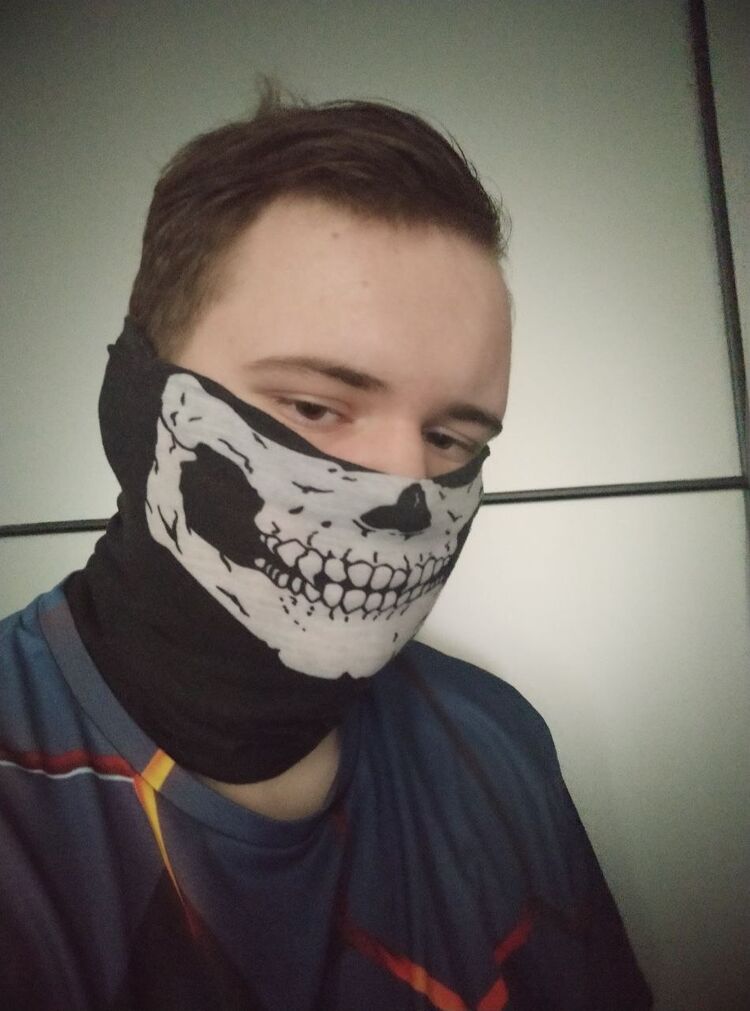  36830213  , 20 ,     