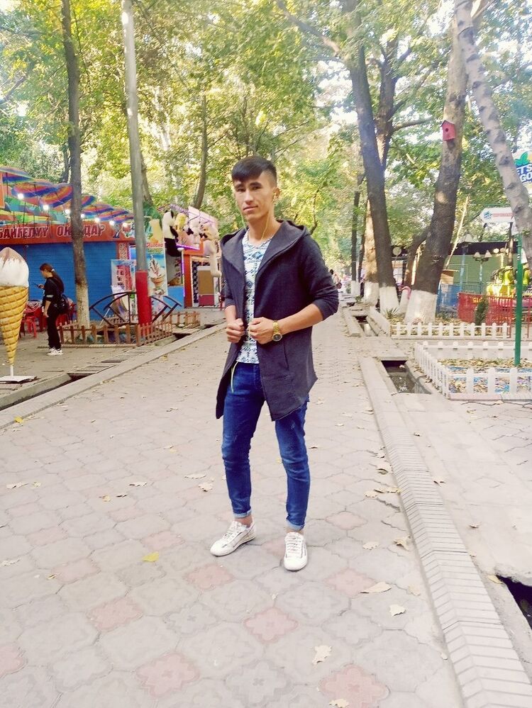  ,   Zuhriddin, 29 ,   ,   , c 