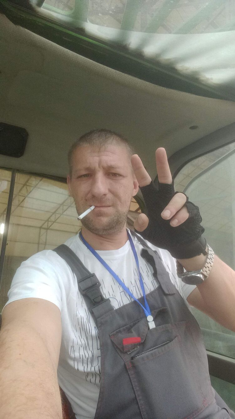  47138373  , 42 ,    