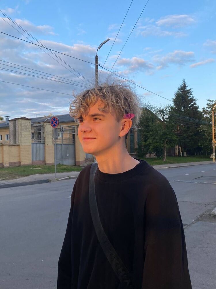  ,   Uglystephan, 19 ,   ,   , c 