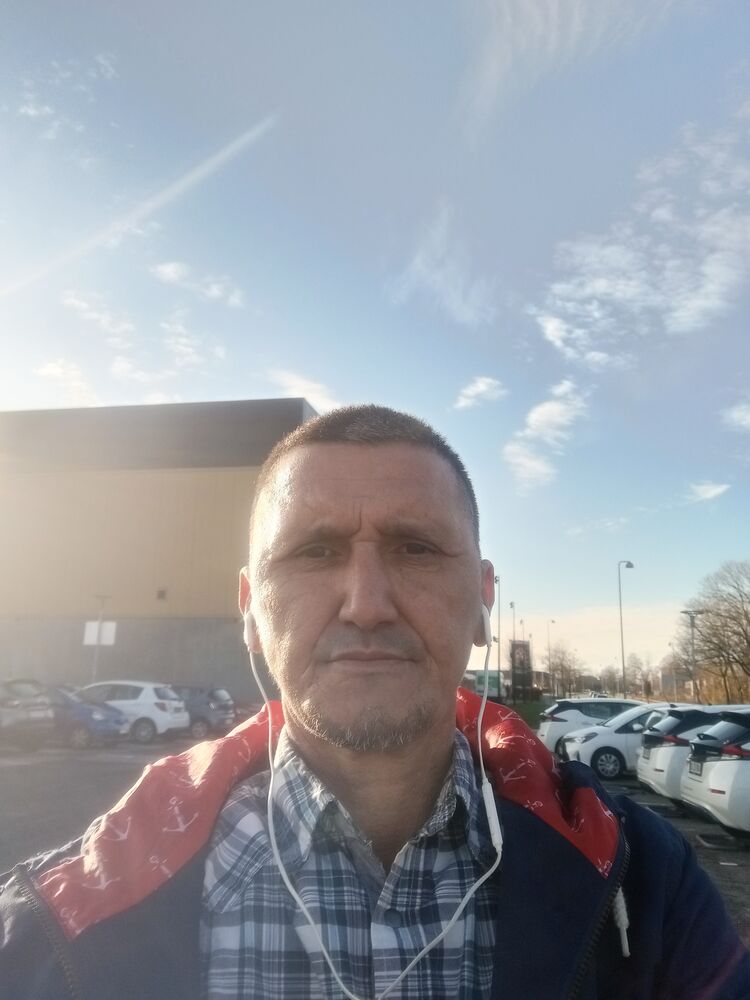  39398483  , 51 ,    