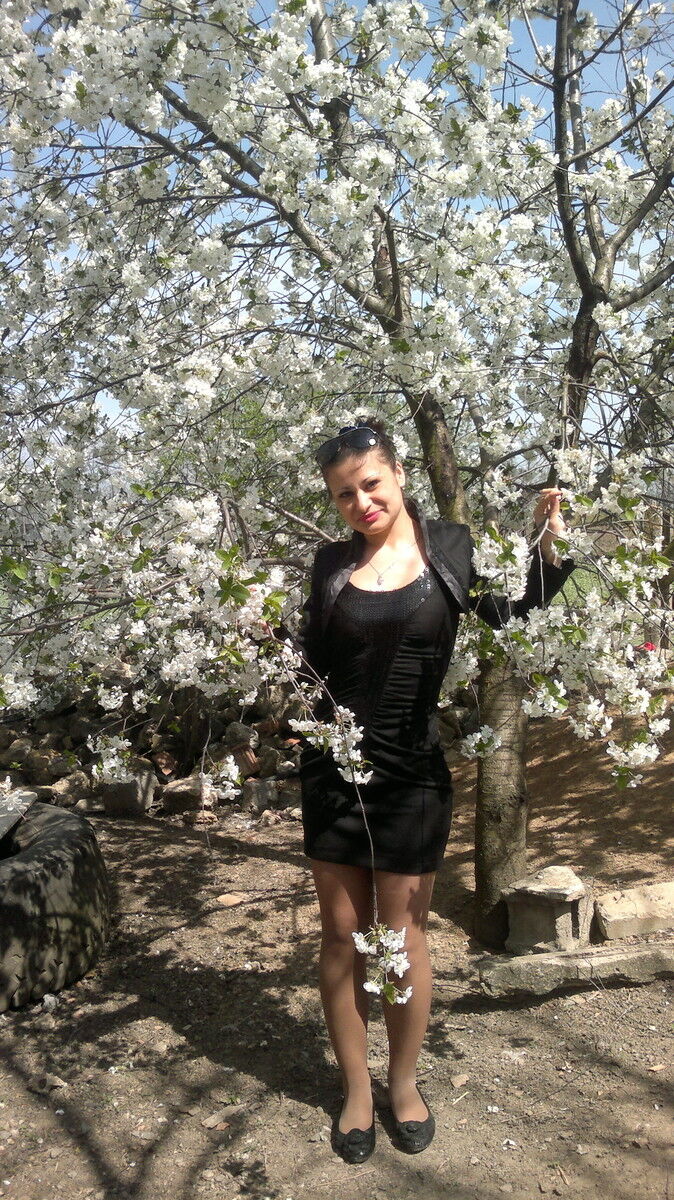  5334563  Nina, 35 ,    