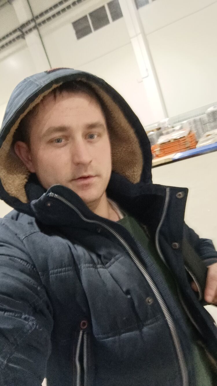  41144983  Andrey, 31 ,    --