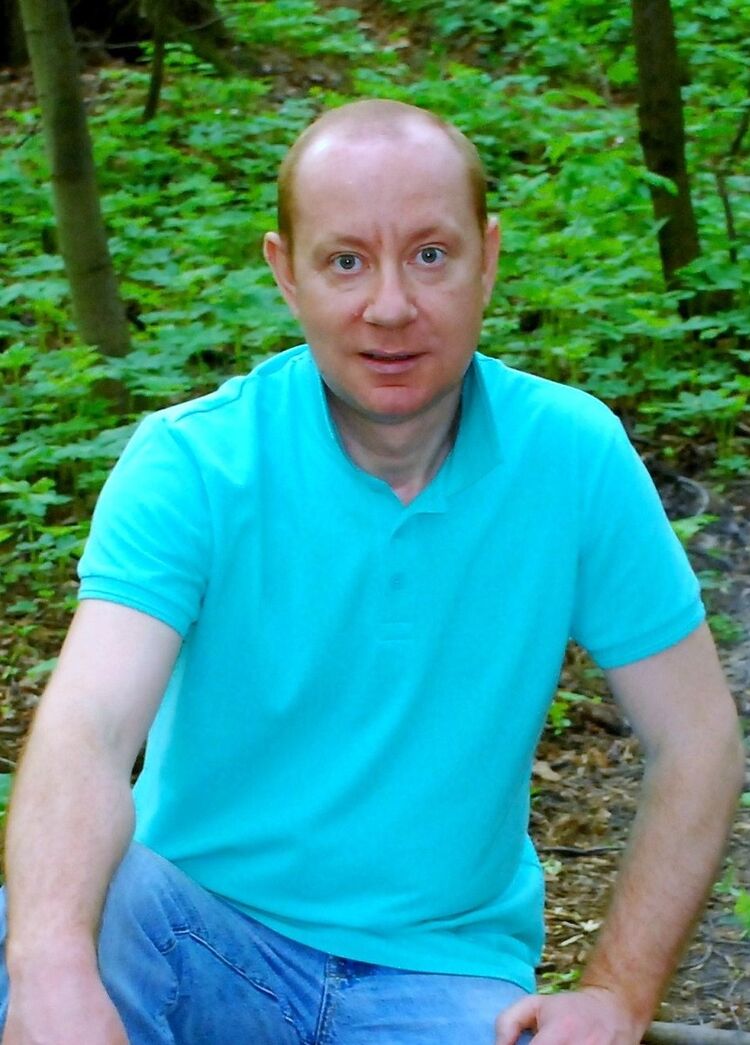  6899773  Thomas, 52 ,    