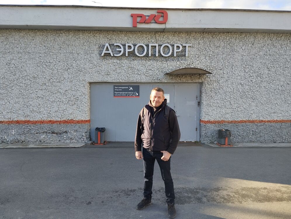  38648043  Igor, 38 ,    -