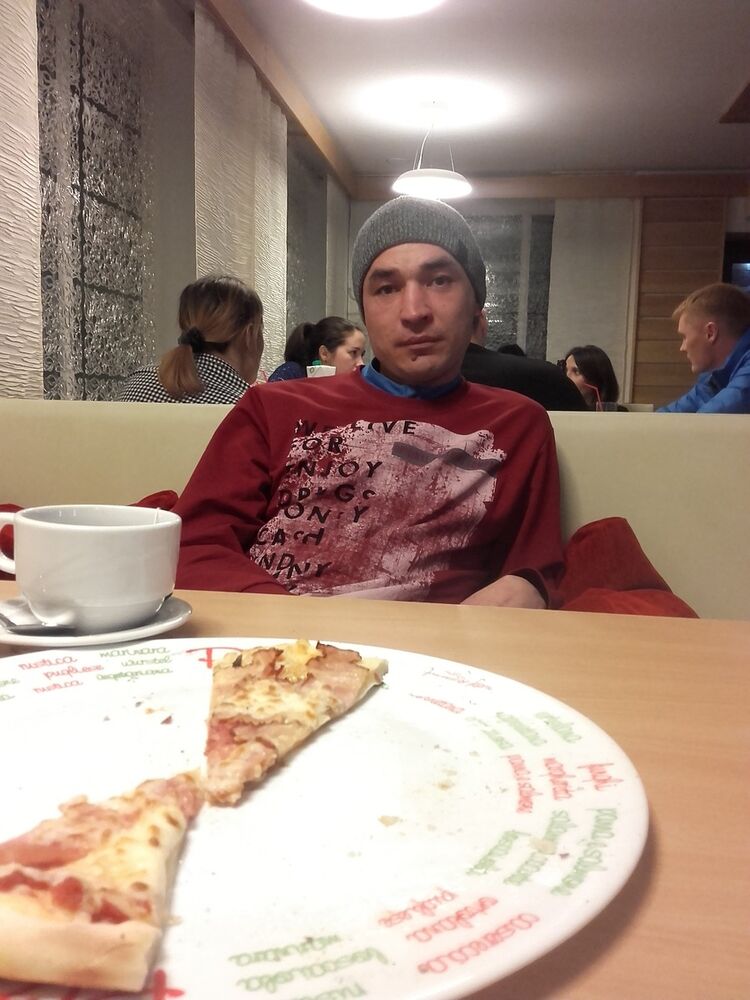  9578153  Boris, 38 ,    