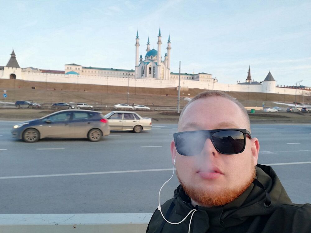  ,   Viktor, 31 ,   ,   , c 