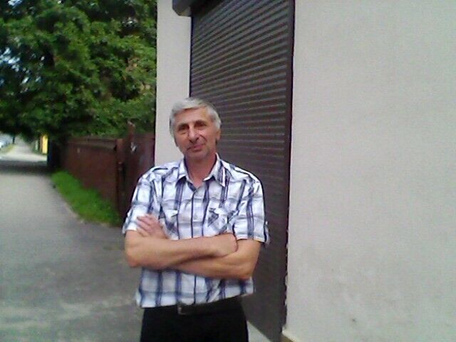  27015413  Sergej, 66 ,    