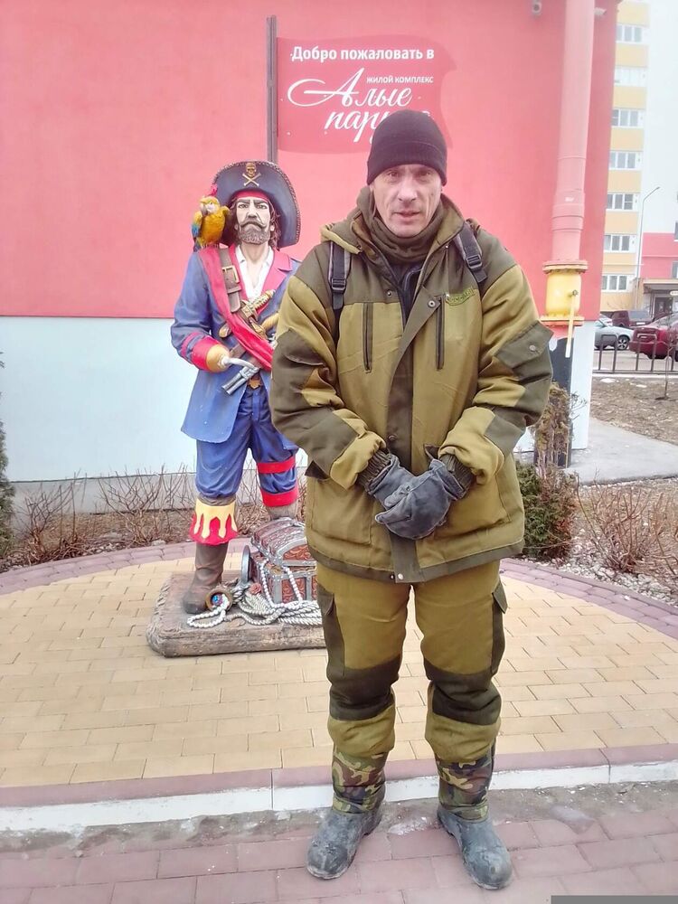  43042763  Nikolay, 50 ,    