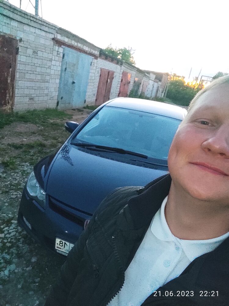  35585333  Igor, 30 ,    