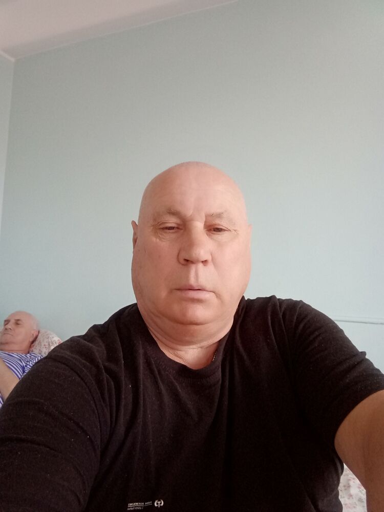  36665473  Ը, 64 ,    -