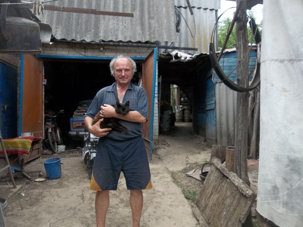  43541473  Vlad, 50 ,    