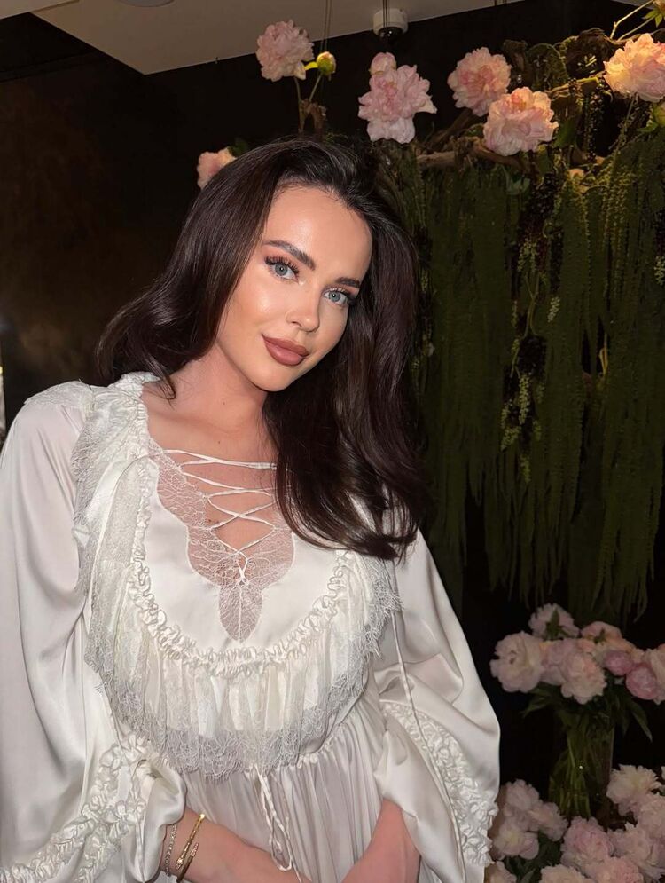  53725533  , 29 ,    Chai Nat