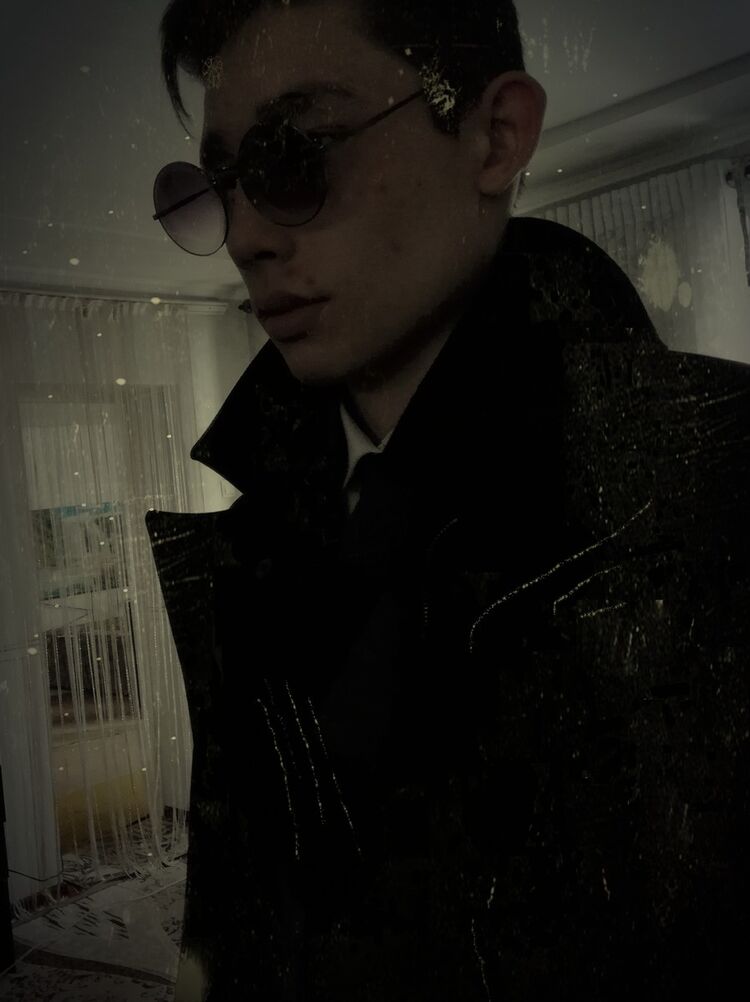  ,   Aziz, 27 ,   , 