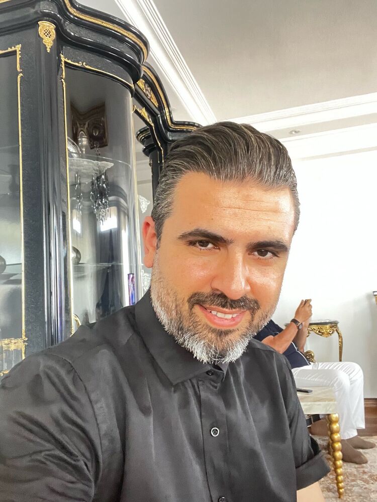  -,   Oktay, 35 ,   ,   