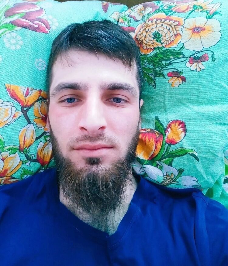  46135183  , 33 ,    