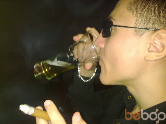  1093583  Nick, 30 ,    