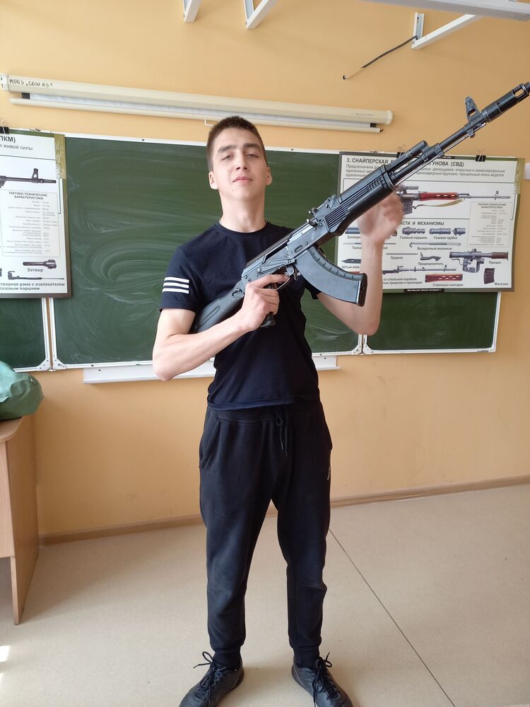  26860383  , 21 ,    -