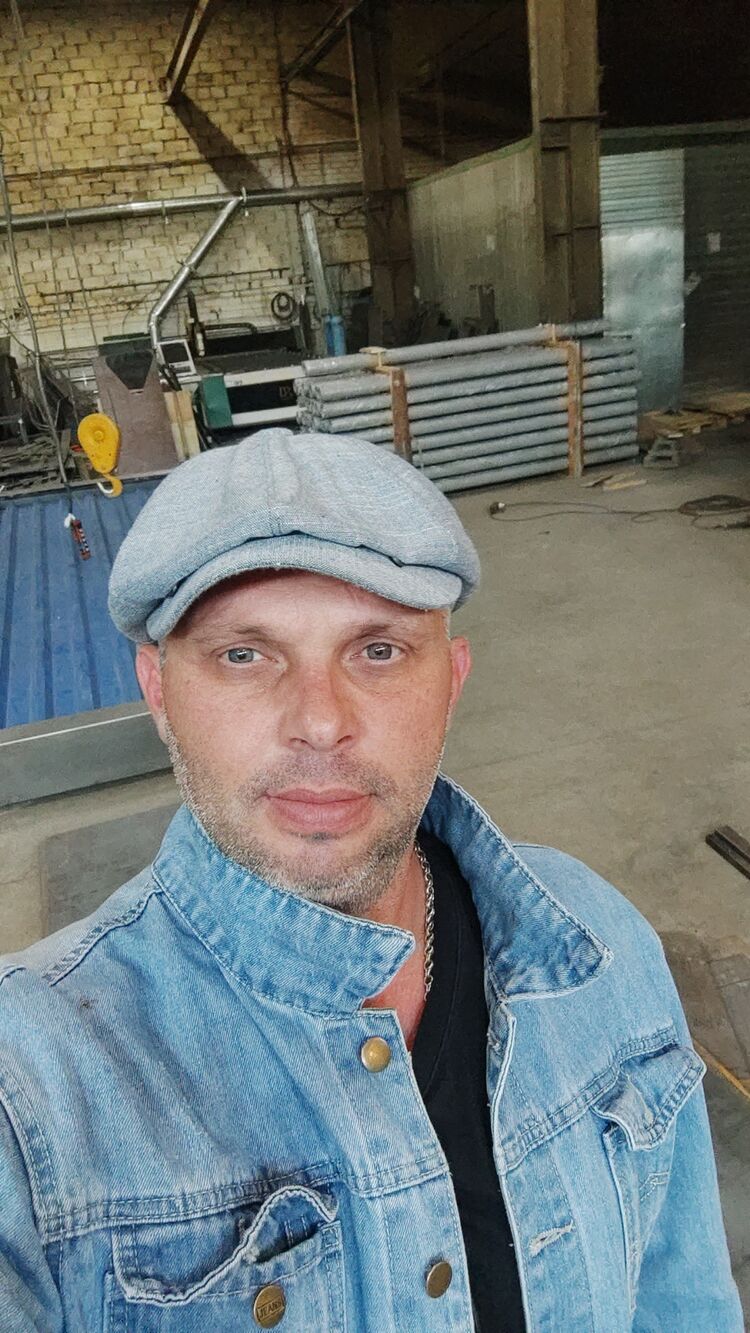  30513673  , 44 ,    
