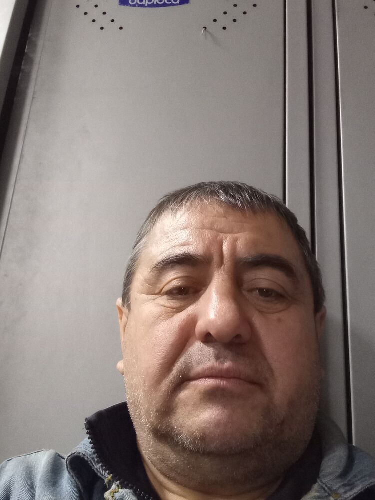  54559573  Azam, 45 ,    