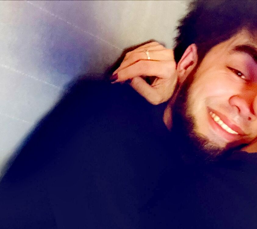  ,   Leo, 24 ,   c 