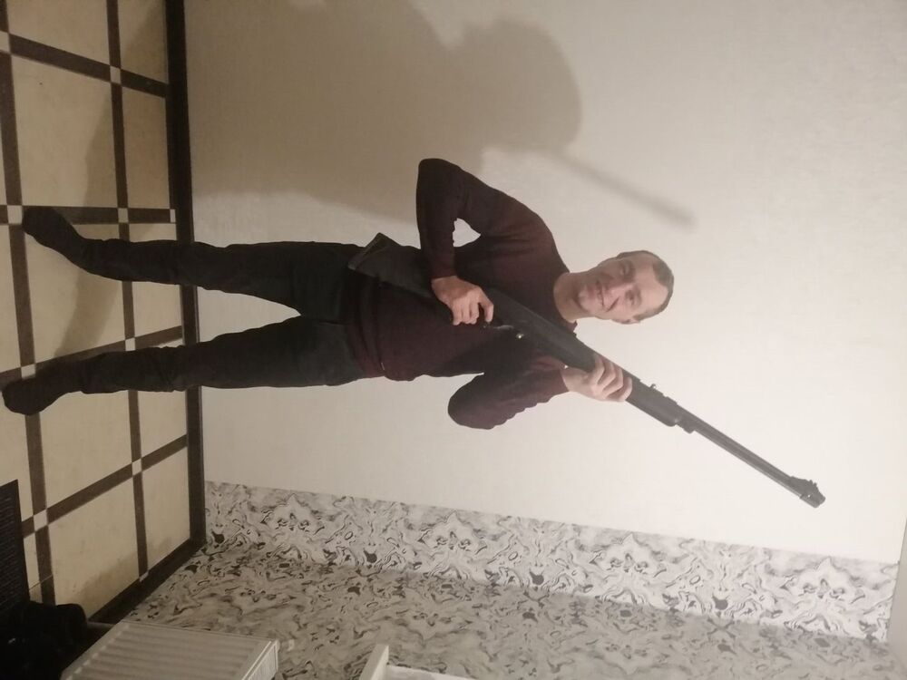  25669963  , 40 ,    