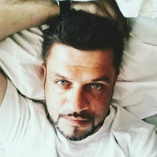  43690083  , 44 ,    