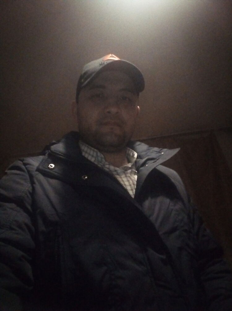  -,   , 37 ,     , c 