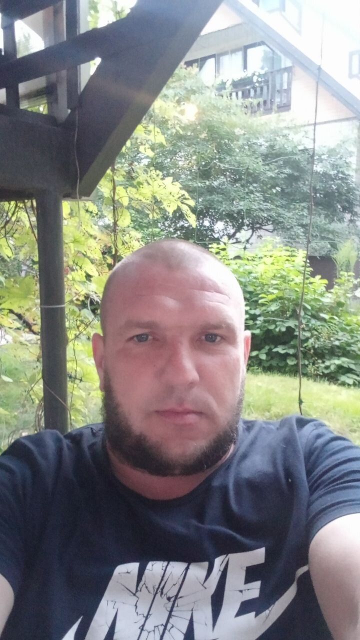  52879583  , 44 ,    