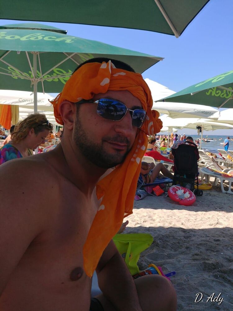  ,   Cristian, 33 ,   ,   , c , 