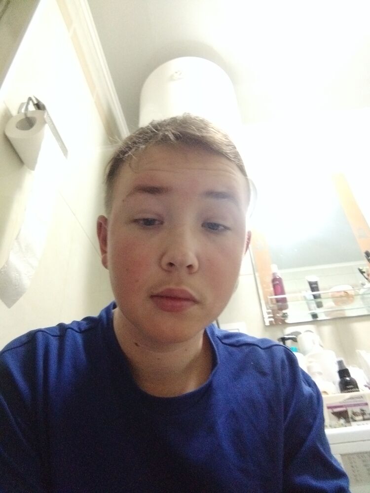  ,   Daniil, 20 ,   ,   