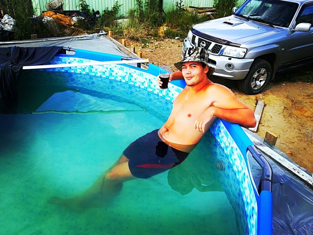  ,   Ivan, 31 ,   ,   , c , 
