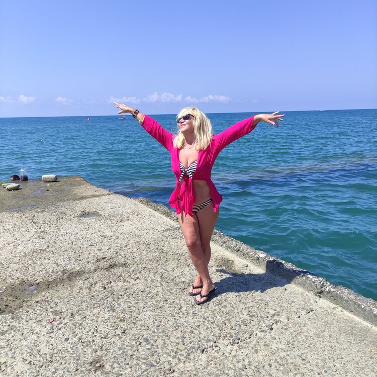  ,   Tatiana, 60 ,   ,   