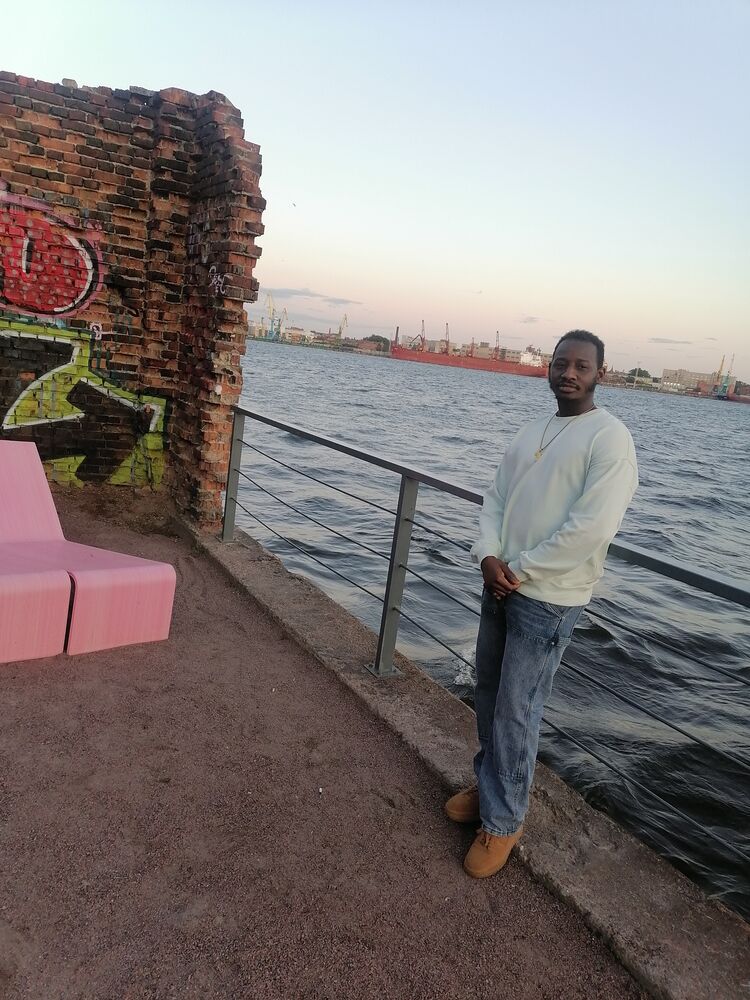  53110883  Jakson, 33 ,    -