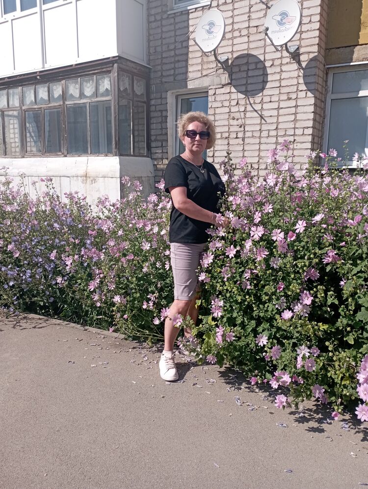  ,   No name, 48 ,  