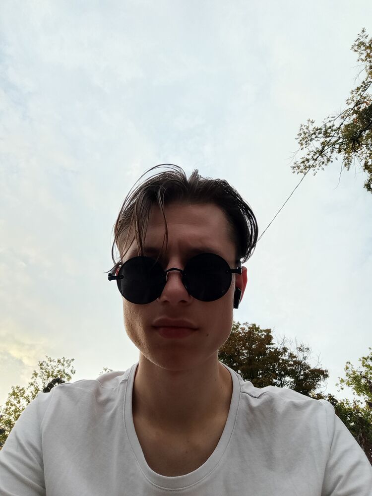  ,   Mihai, 21 ,   ,   