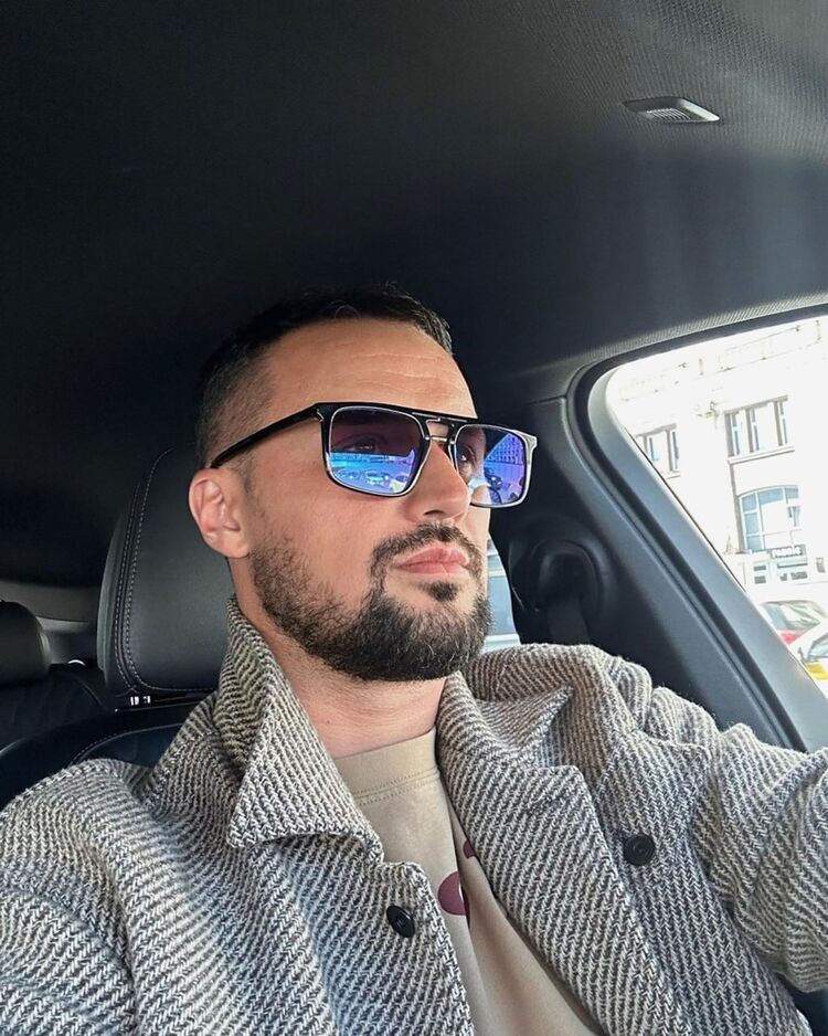  ,   , 37 ,   ,   